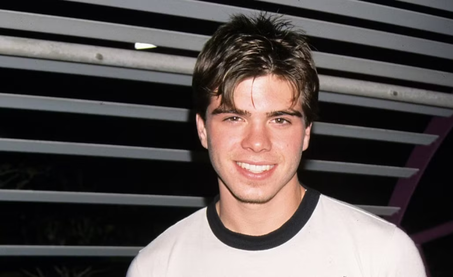 How Much Is Matthew Lawrence Net Worth? & Everything You Need To Know