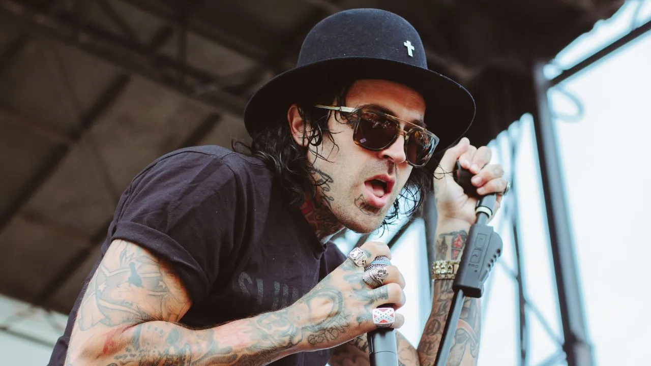 Yelawolf pop the trunk on you